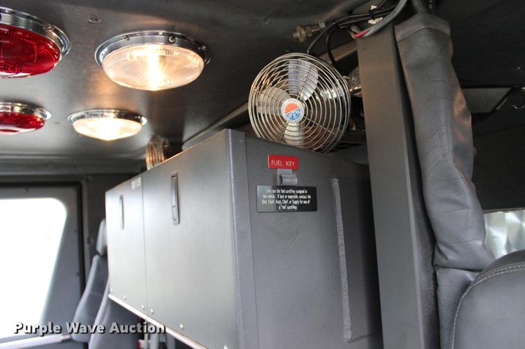 image for item BE9371 2000 E-one Cyclone II ladder fire truck