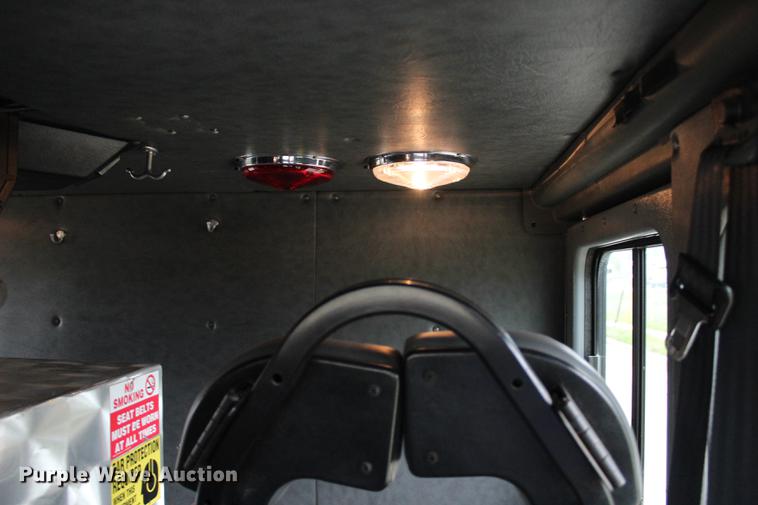 image for item BE9371 2000 E-one Cyclone II ladder fire truck