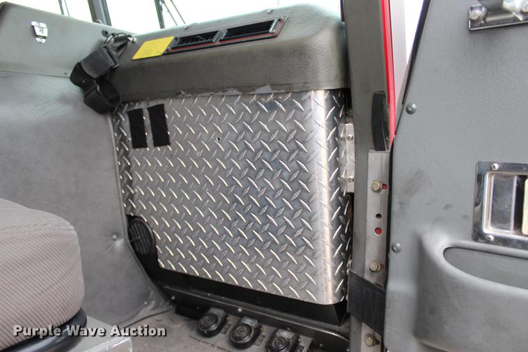 image for item BE9371 2000 E-one Cyclone II ladder fire truck