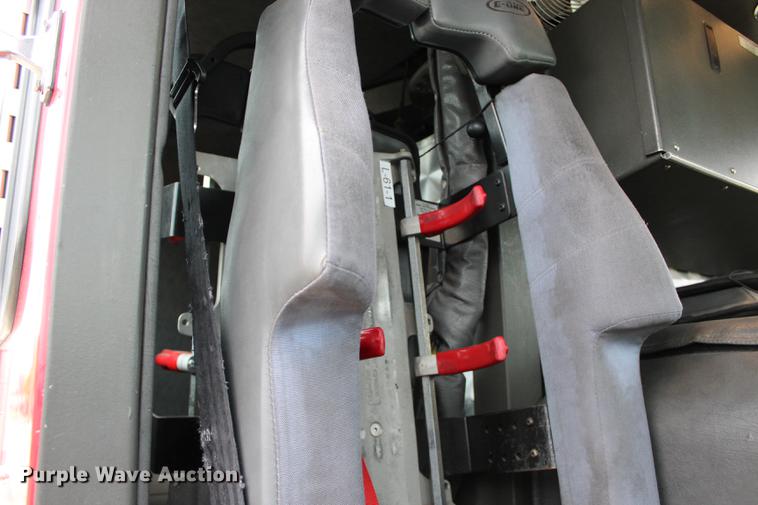 image for item BE9371 2000 E-one Cyclone II ladder fire truck