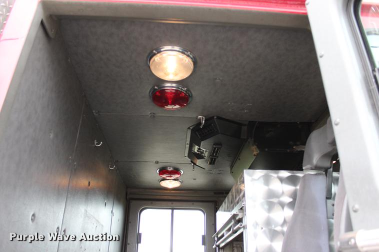 image for item BE9371 2000 E-one Cyclone II ladder fire truck