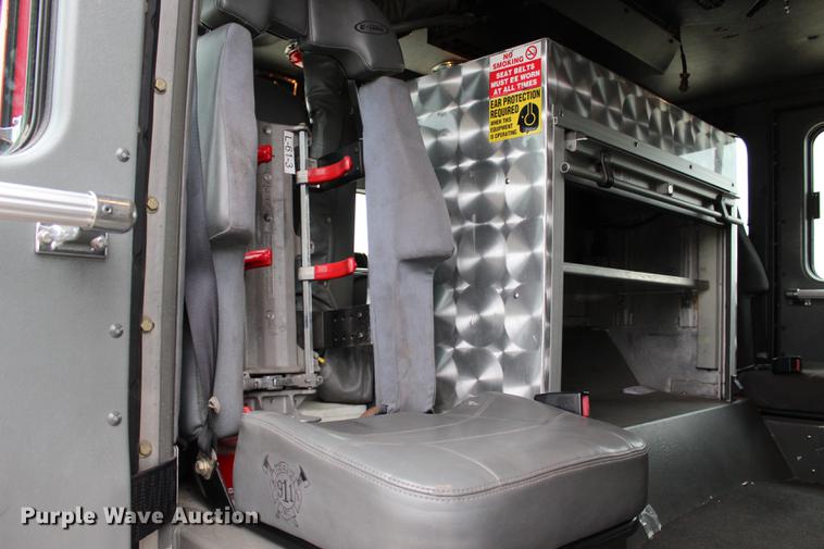 image for item BE9371 2000 E-one Cyclone II ladder fire truck