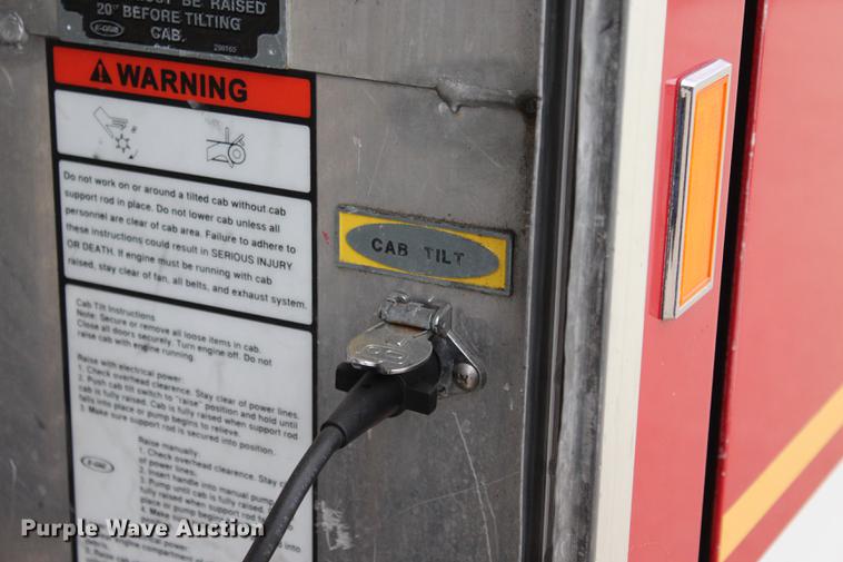 image for item BE9371 2000 E-one Cyclone II ladder fire truck