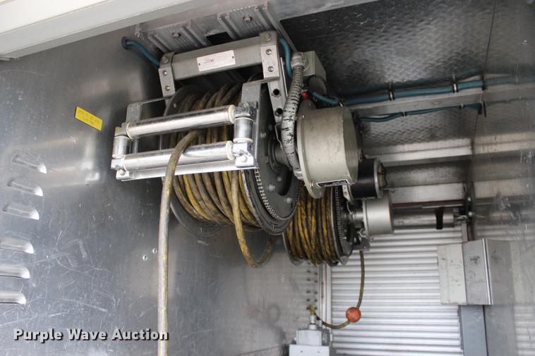 image for item BE9371 2000 E-one Cyclone II ladder fire truck