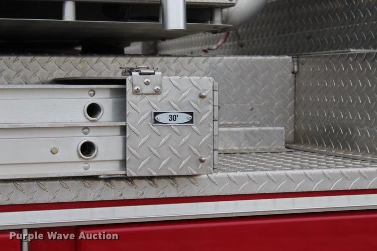image for item BE9371 2000 E-one Cyclone II ladder fire truck