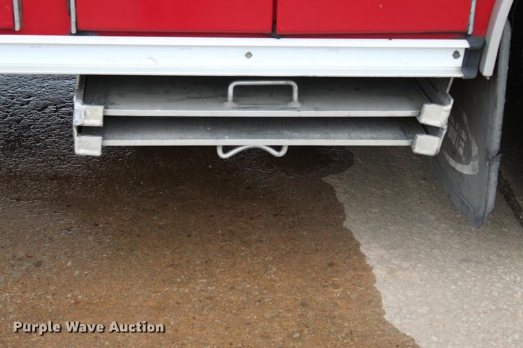 image for item BE9371 2000 E-one Cyclone II ladder fire truck