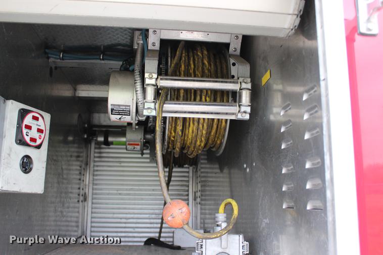 image for item BE9371 2000 E-one Cyclone II ladder fire truck