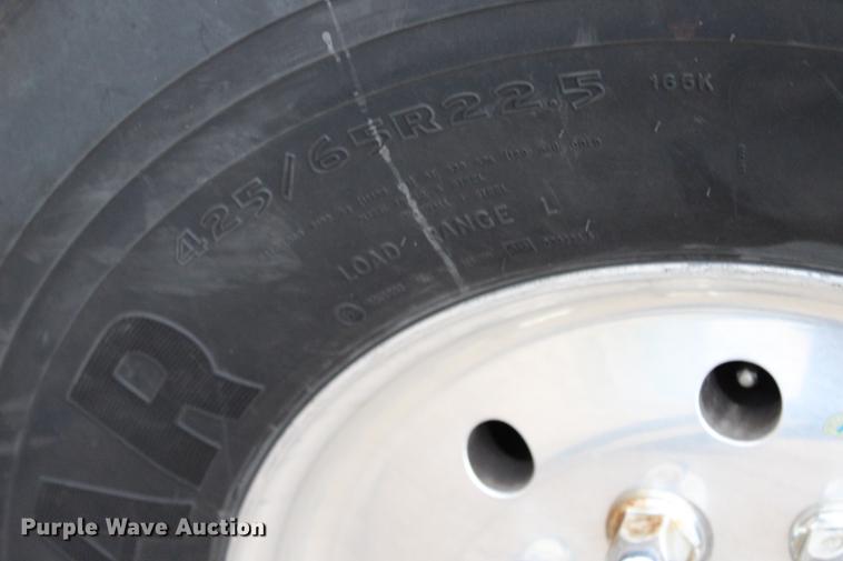 image for item BE9371 2000 E-one Cyclone II ladder fire truck