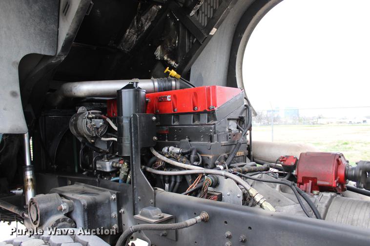 image for item BE9371 2000 E-one Cyclone II ladder fire truck