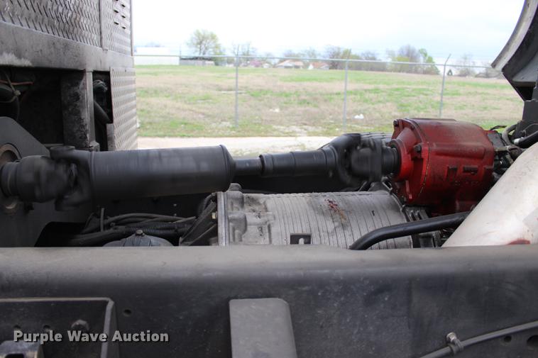 image for item BE9371 2000 E-one Cyclone II ladder fire truck