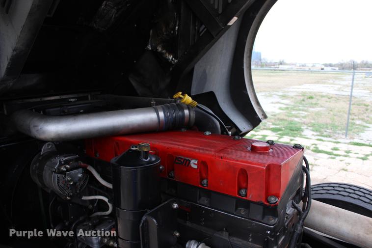 image for item BE9371 2000 E-one Cyclone II ladder fire truck