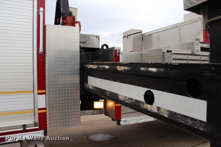 image for item BE9371 2000 E-one Cyclone II ladder fire truck