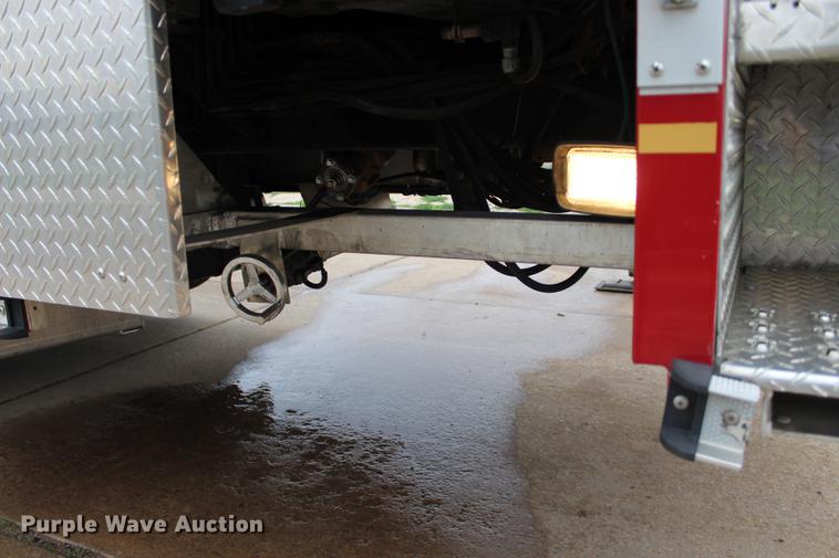 image for item BE9371 2000 E-one Cyclone II ladder fire truck