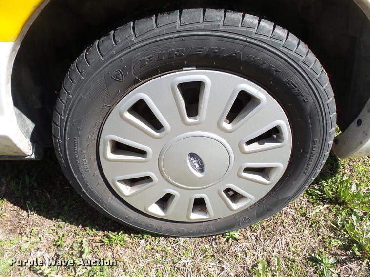 image for item DB7179 2007 Ford Crown Victoria Police Interceptor