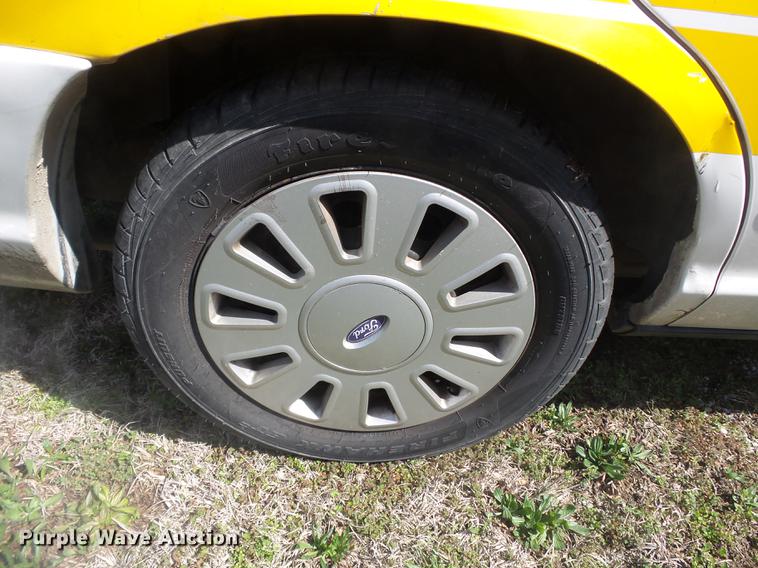 image for item DB7179 2007 Ford Crown Victoria Police Interceptor