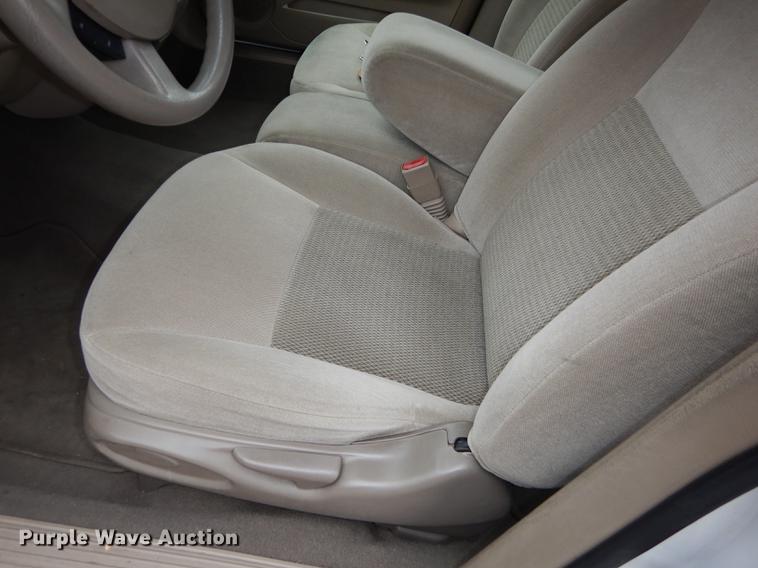 image for item DC0408 2006 Ford Taurus SE