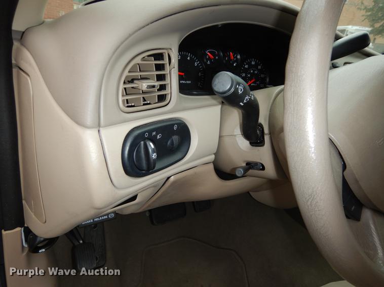 image for item DC0408 2006 Ford Taurus SE