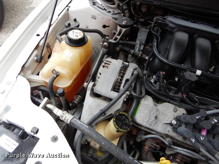 image for item DC0408 2006 Ford Taurus SE