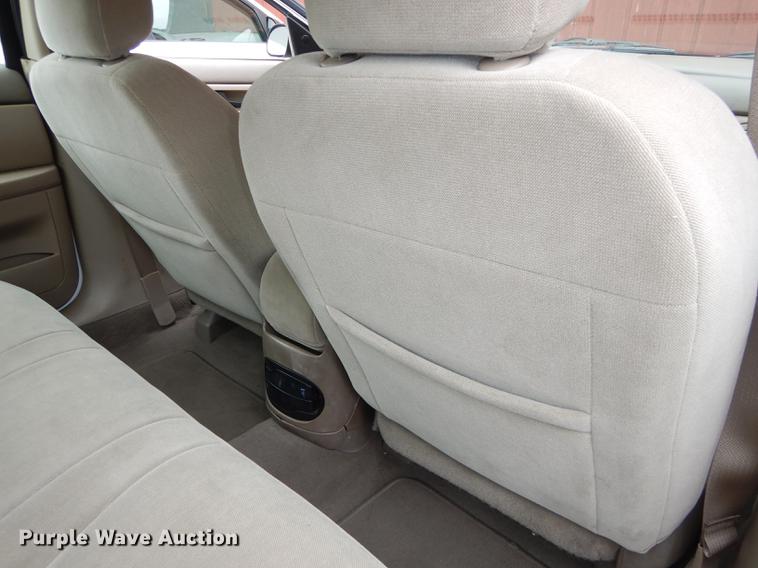 image for item DC0408 2006 Ford Taurus SE