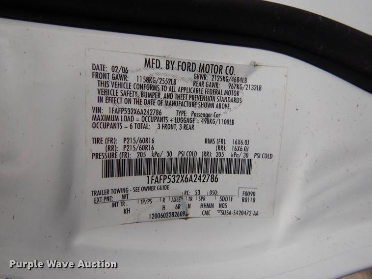 image for item DC0408 2006 Ford Taurus SE