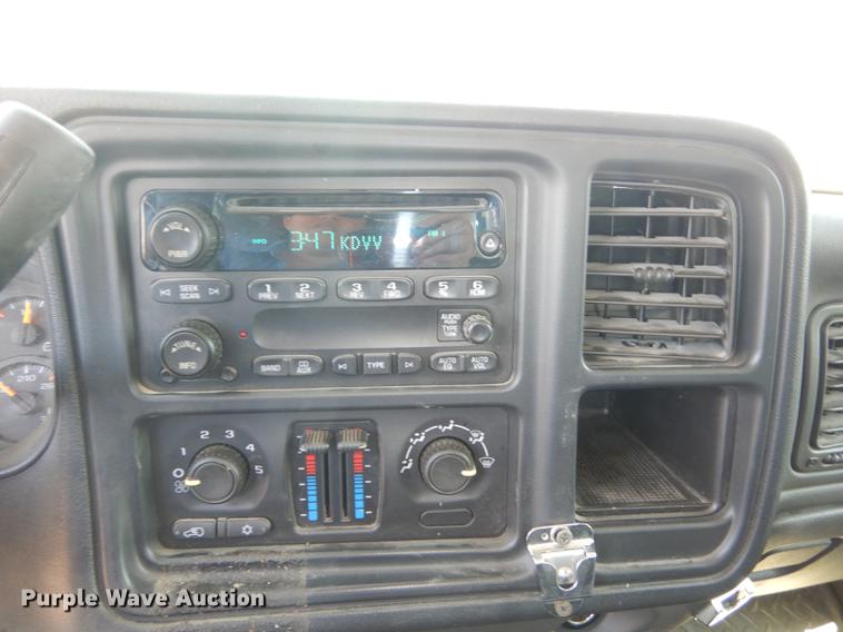 image for item DC0436 2005 Chevrolet Silverado 1500 Ext. Cab pickup truck