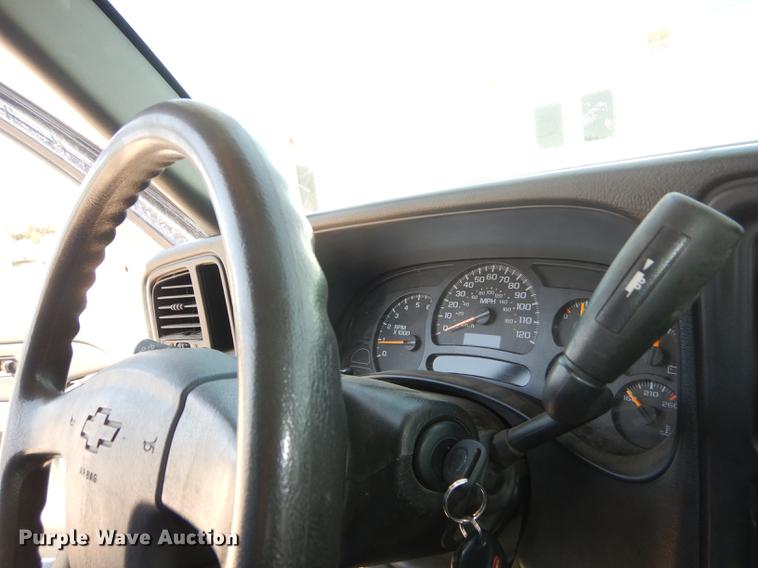 image for item DC0436 2005 Chevrolet Silverado 1500 Ext. Cab pickup truck