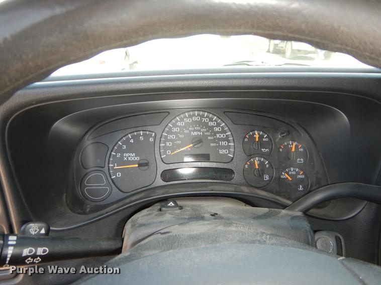 image for item DC0436 2005 Chevrolet Silverado 1500 Ext. Cab pickup truck