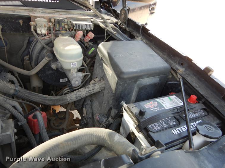 image for item DC0436 2005 Chevrolet Silverado 1500 Ext. Cab pickup truck