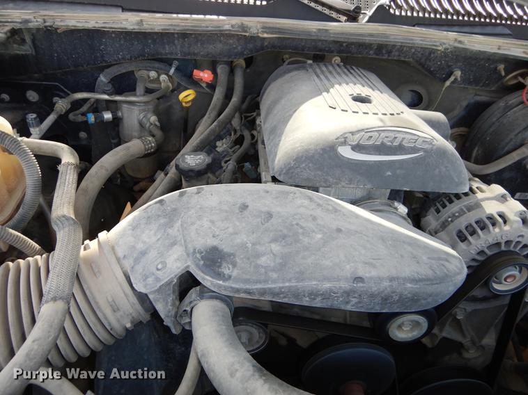 image for item DC0436 2005 Chevrolet Silverado 1500 Ext. Cab pickup truck