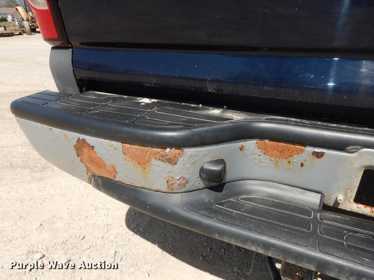 image for item DC0436 2005 Chevrolet Silverado 1500 Ext. Cab pickup truck