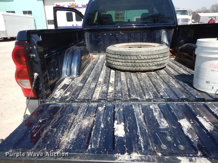 image for item DC0436 2005 Chevrolet Silverado 1500 Ext. Cab pickup truck