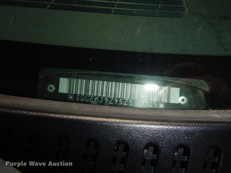 image for item DC0436 2005 Chevrolet Silverado 1500 Ext. Cab pickup truck