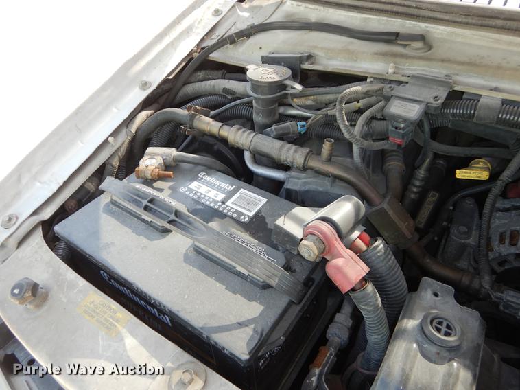 image for item DC0437 2002 Ford Econoline E450 Super Duty ambulance