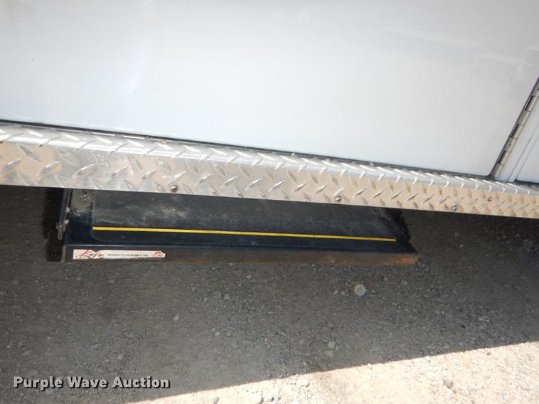 image for item DC0437 2002 Ford Econoline E450 Super Duty ambulance