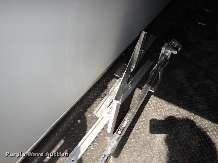 image for item DC0437 2002 Ford Econoline E450 Super Duty ambulance