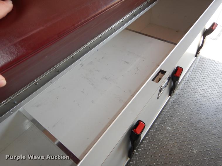 image for item DC0437 2002 Ford Econoline E450 Super Duty ambulance