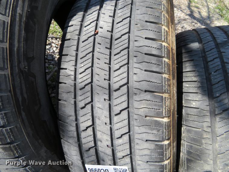 image for item DC0996 (4) Hankook Dynapro HT 275/65R18 tires