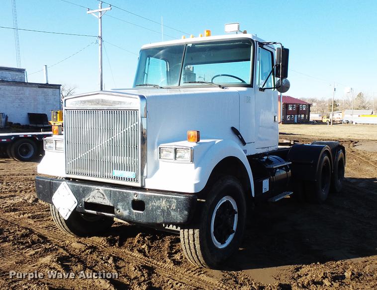 image for item DC1203 1990 Volvo WCM semi truck