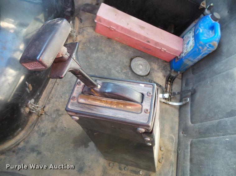 image for item DC1203 1990 Volvo WCM semi truck