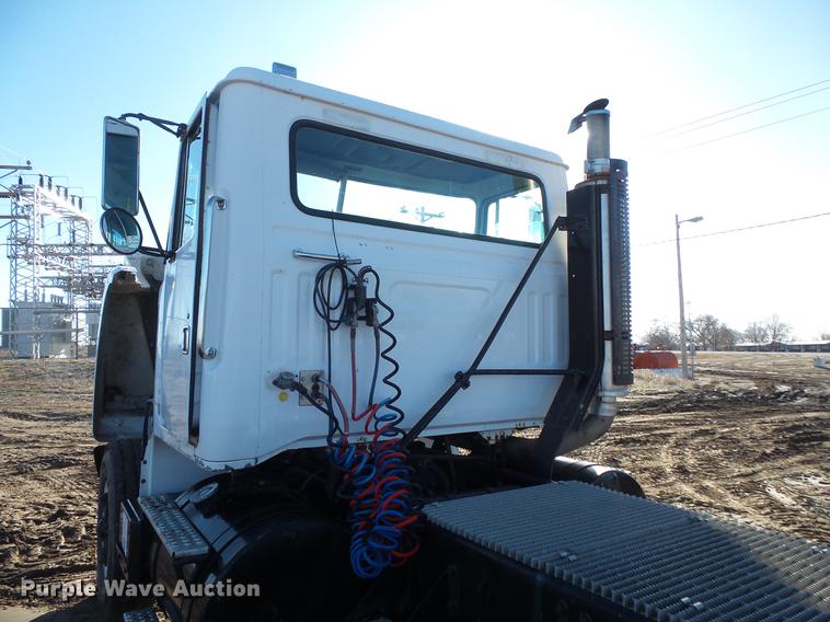 image for item DC1203 1990 Volvo WCM semi truck