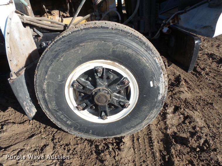 image for item DC1203 1990 Volvo WCM semi truck