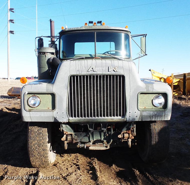 image for item DC1204 1980 Mack RD688 semi truck