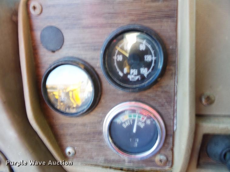 image for item DC1204 1980 Mack RD688 semi truck