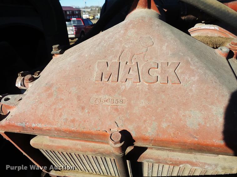 image for item DC1204 1980 Mack RD688 semi truck