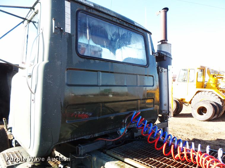 image for item DC1204 1980 Mack RD688 semi truck