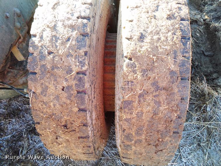 image for item DC1204 1980 Mack RD688 semi truck