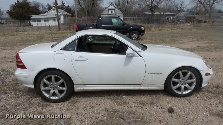 image for item DC3060 2001 Mercedes Benz SLK230 Kompressor convertible