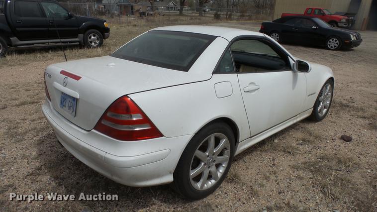 image for item DC3060 2001 Mercedes Benz SLK230 Kompressor convertible