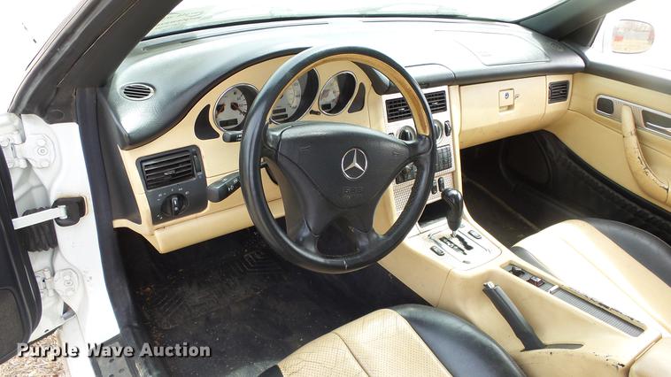 image for item DC3060 2001 Mercedes Benz SLK230 Kompressor convertible