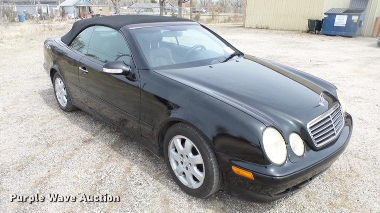image for item DC3061 2003 Mercedes Benz CLK320 Cabriolet convertible